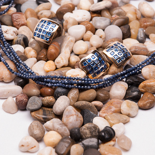 Ring Gelbgold mit Ceylon- Saphiren&period;